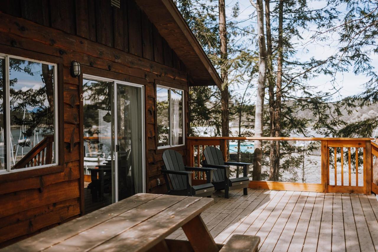 Page'S Resort & Marina Gabriola Extérieur photo