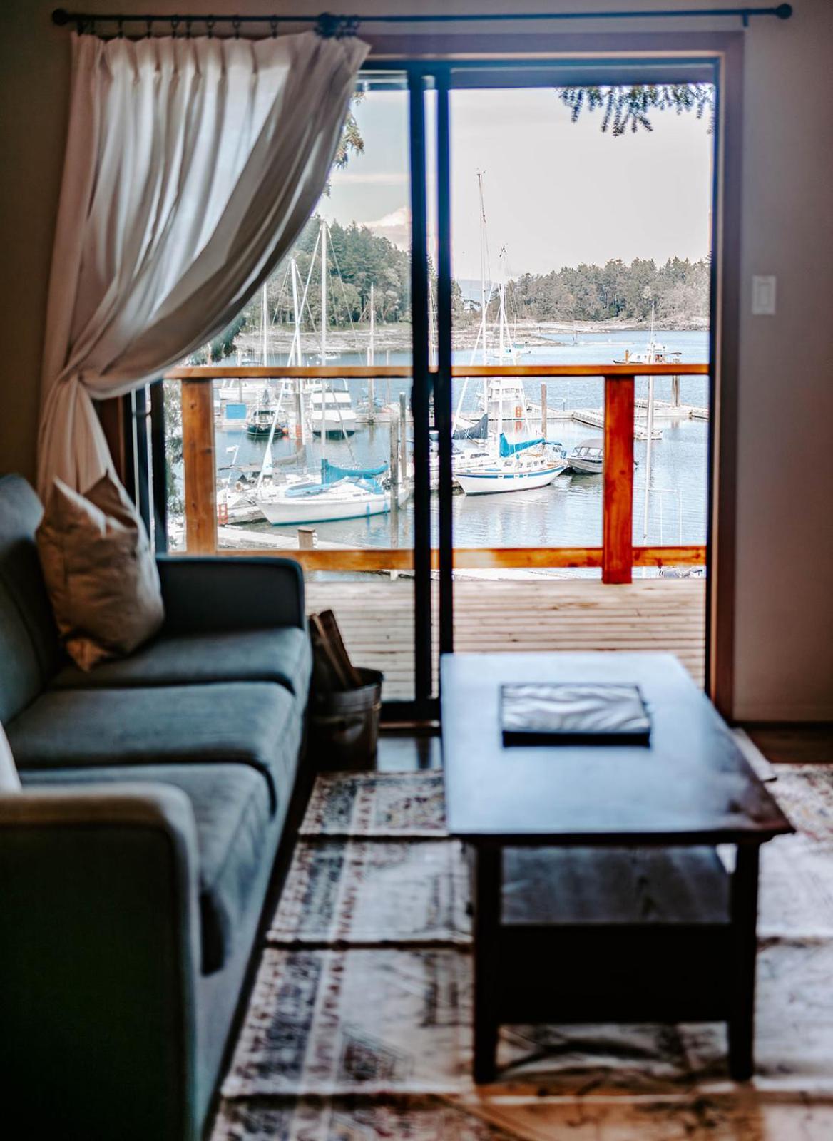 Page'S Resort & Marina Gabriola Extérieur photo